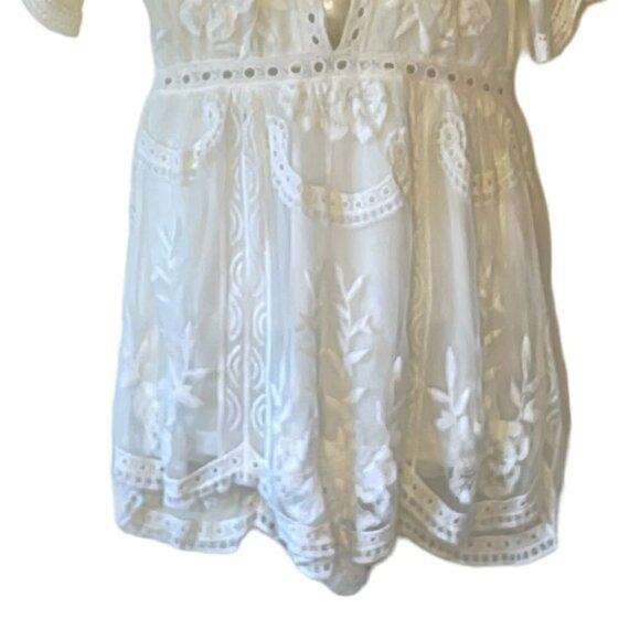 Honey Punch As You Wish White Lace Embroidered Romper with Plunge V-Neck  Buckle - Picture 5 of 11